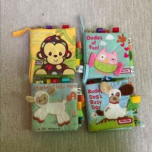 Hanshe Soft Cloth Baby Books Set - Green and Multicolor